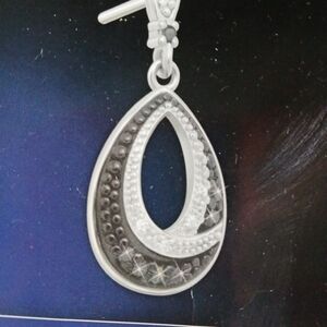 Danbury Mint Diamond Necklace & Earrings Set Never Worn